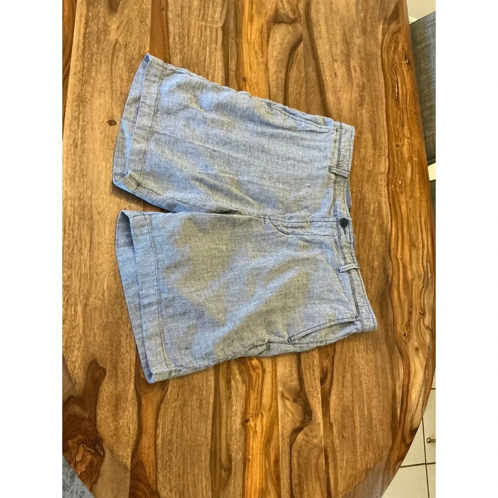 Tommy Bahama Mens 36 Blue Linen Blend Chambray Shorts Flat Front Resort Casual